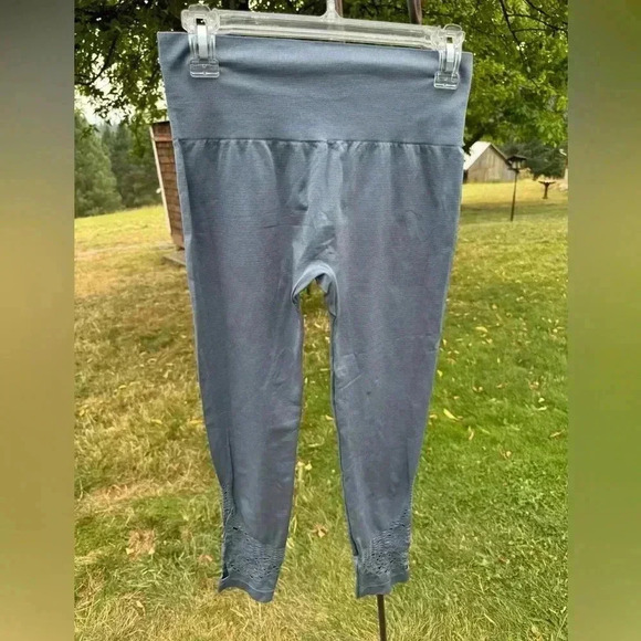 One 5 One Gray-blue Leggings with Cutout Detail, Size S/M - Picture 2 of 4